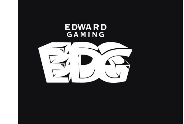 张雨霏，已任高校游泳学院副院长.