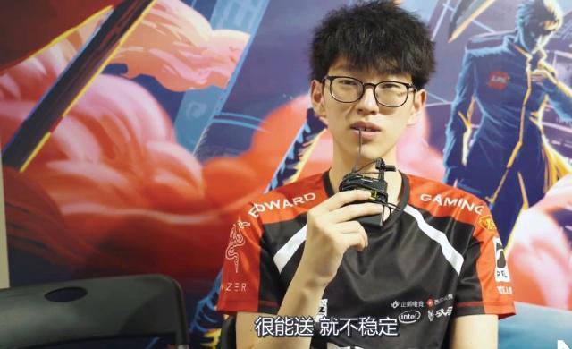 发球直冲一 发球直冲一